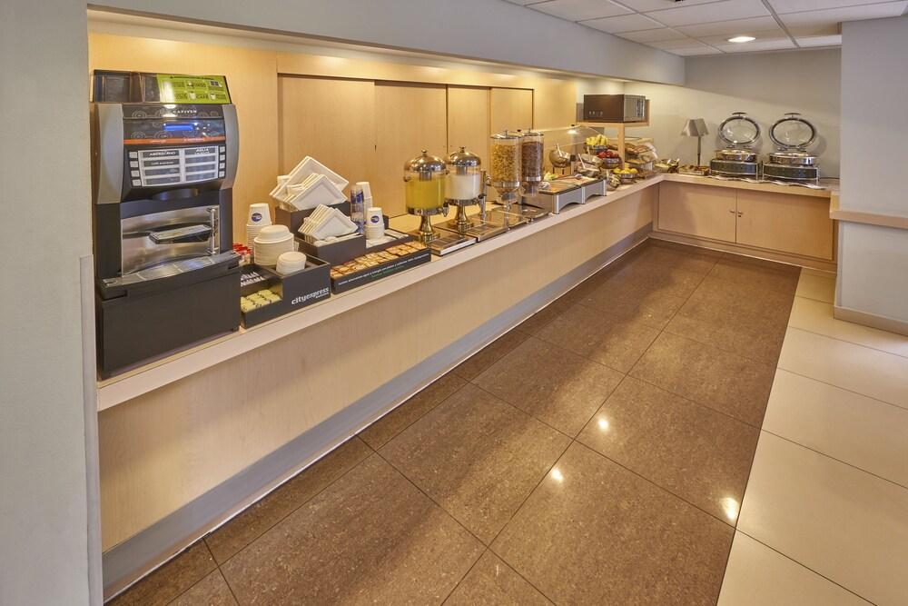 City Express By Marriott Puebla Angelopolis מראה חיצוני תמונה