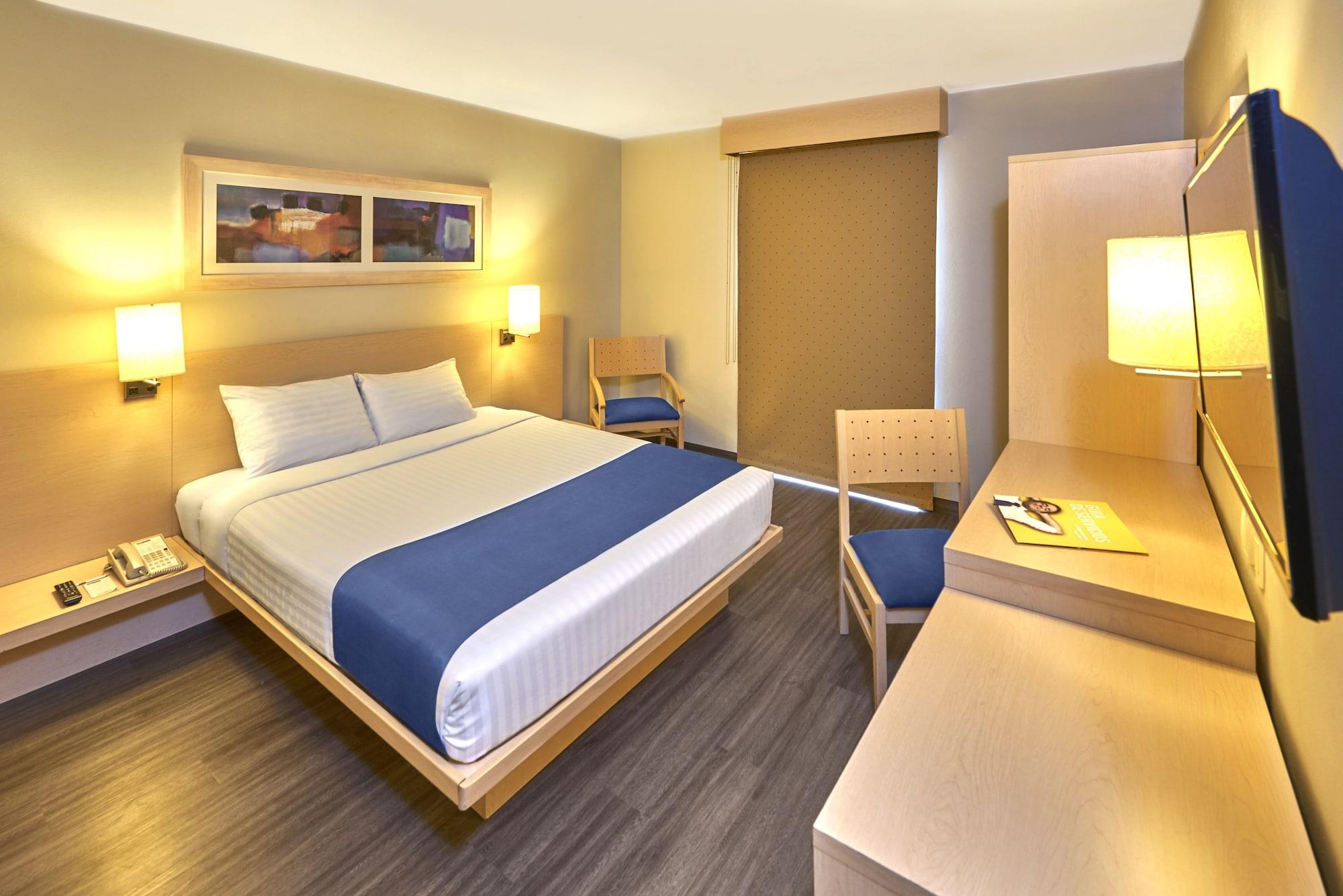 City Express By Marriott Puebla Angelopolis מראה חיצוני תמונה
